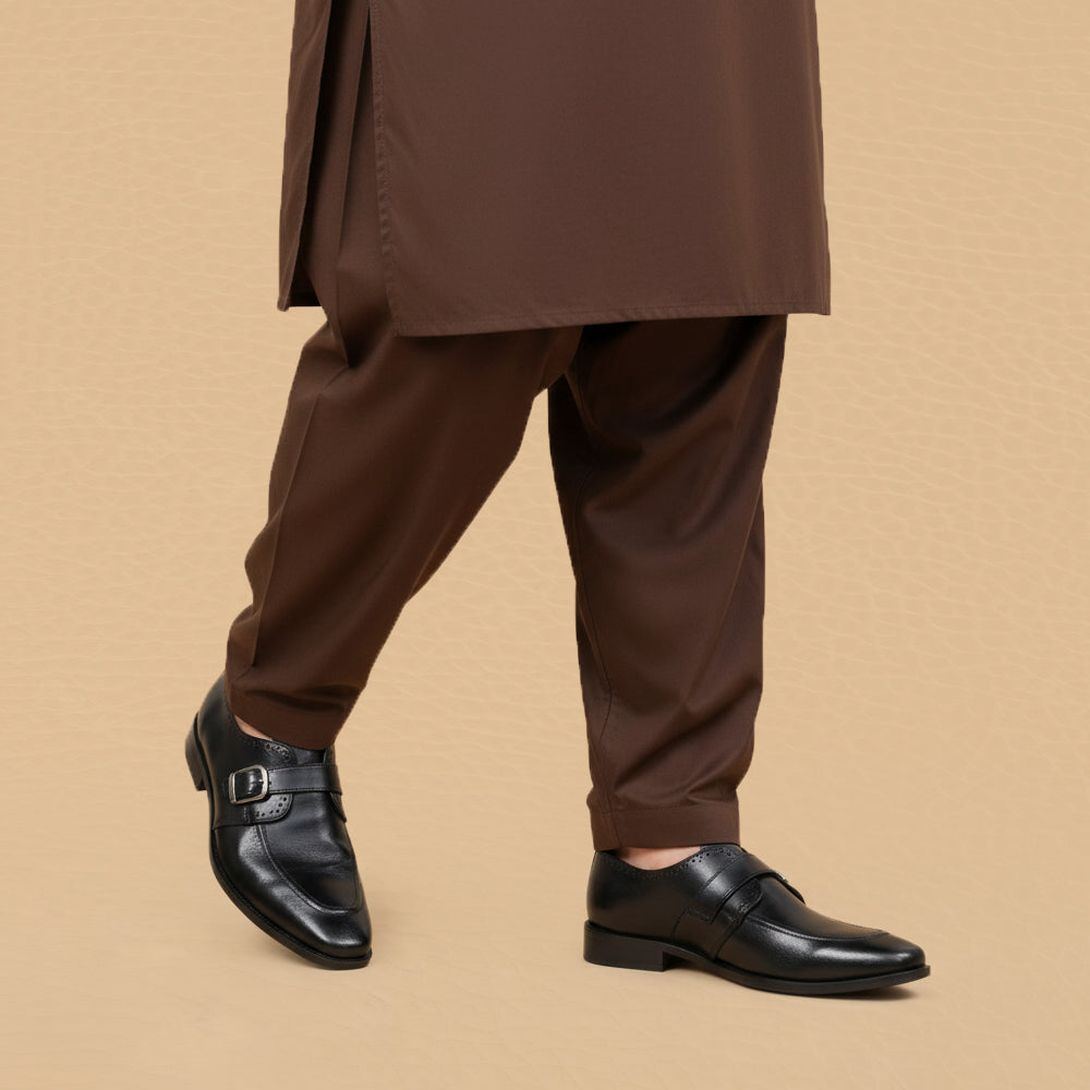 Royal Classic with monk Black-001