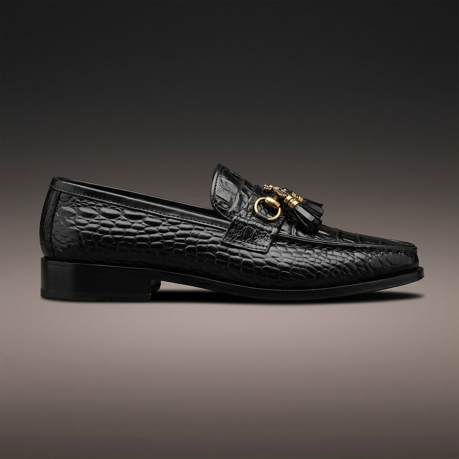 leather tussel black-026