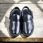 Royal Plan Peshawari BLK-1010 by Coarix Leather – meticulous hand stitching for a luxurious and timeless finish.